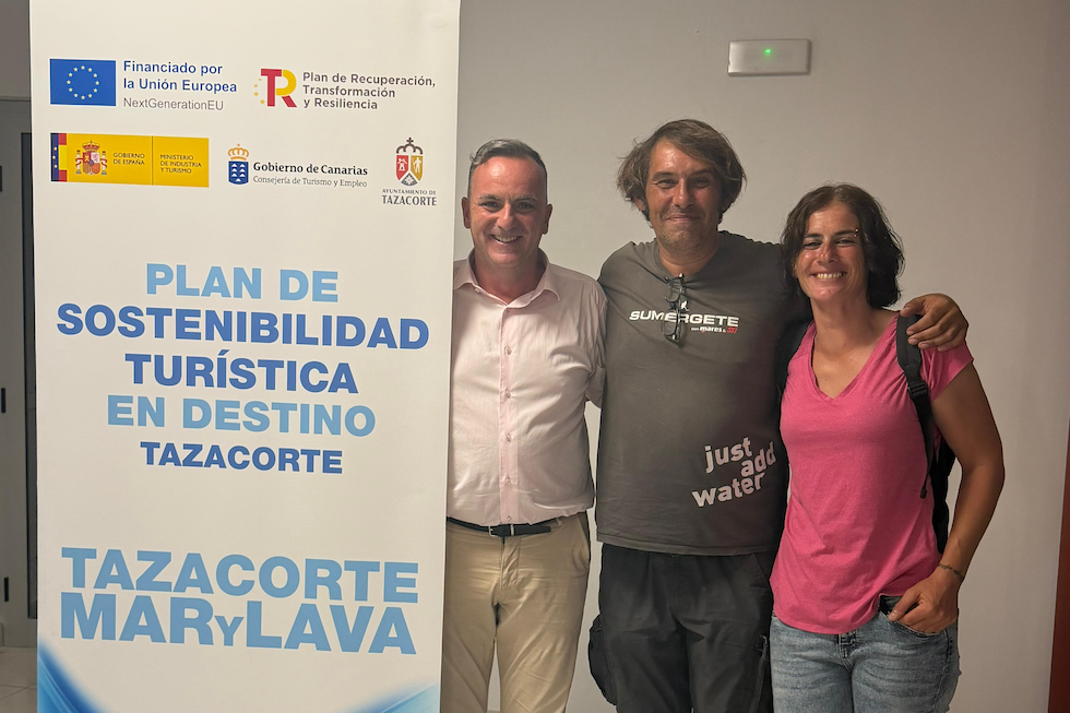 Tazacorte reúne en una guía las inmersiones creadas tras la erupción y los principales enclaves marinos de su costa