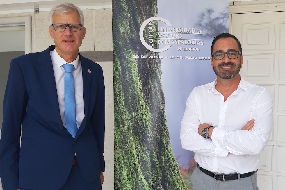 Aurelio Puche Ramos y Javier Valent&iacute;n. Maspalomas Ahora