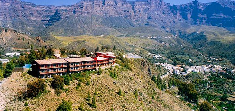 El Hotel Las Tirajanas.