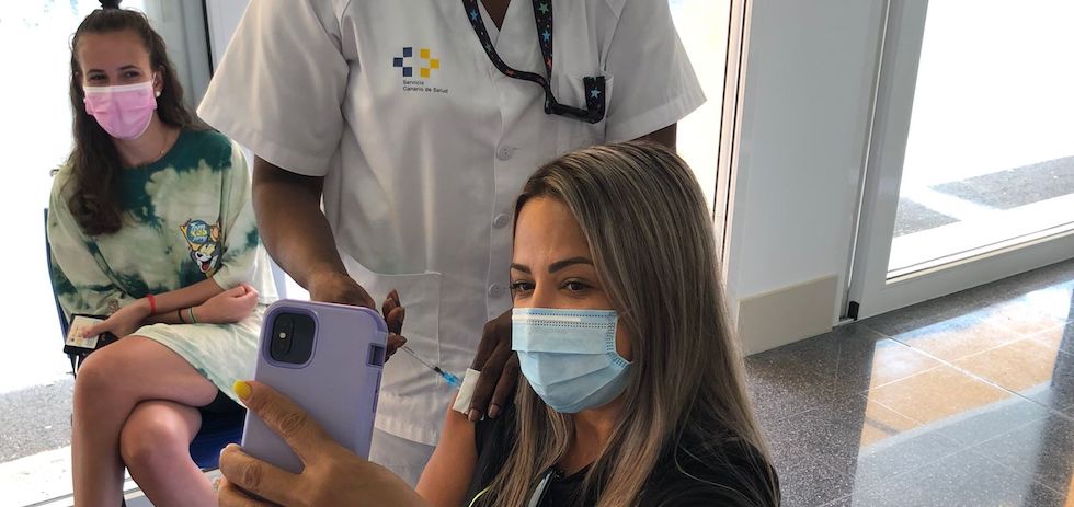 J&oacute;venes, vacunas.