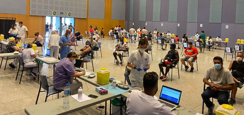 Vacunación sin cita de jóvenes en Expomeloneras.