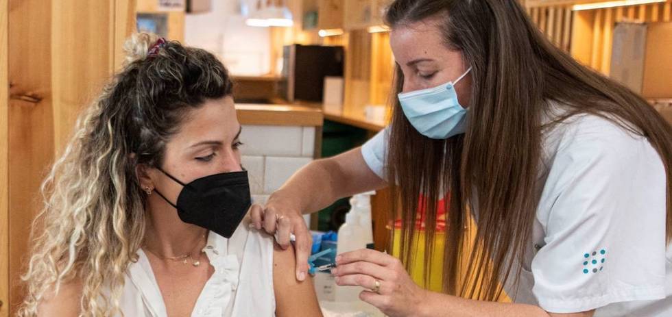 Acelerar el ritmo de vacunaci&oacute;n. EFE