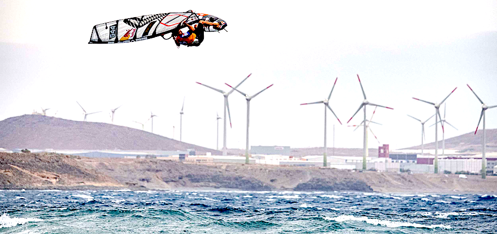 Philip Köster arrasa en la eliminatoria simple