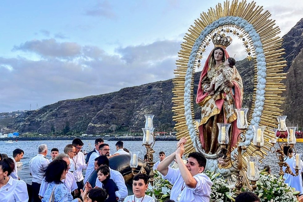 Imagen del embarque de la Virgen del Carmen en 2022