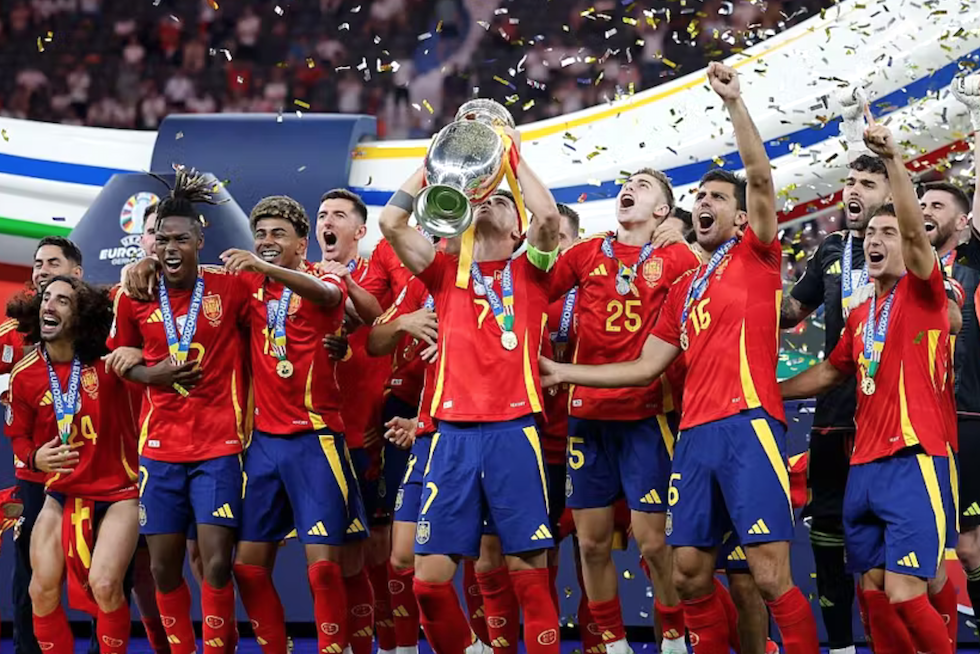 Los jugadores de la selección española de fútbol celebran la victoria en la Eurocopa. RTVE