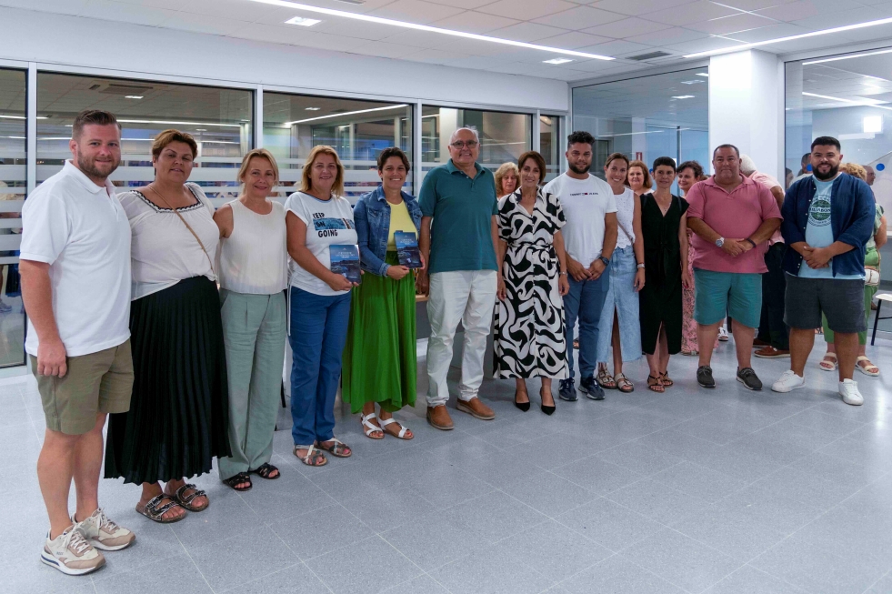 Guillermo Bueno, alcaldesa y ediles del Gobierno Local