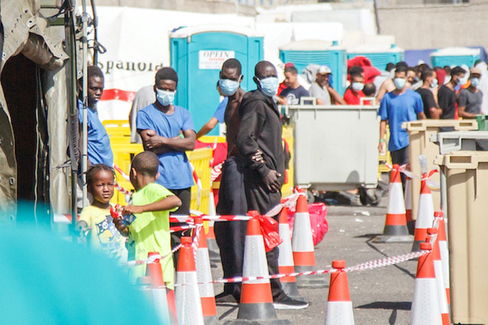 Carpas para inmigrantes en el muelle de Arguineguín. Imagen de archivo