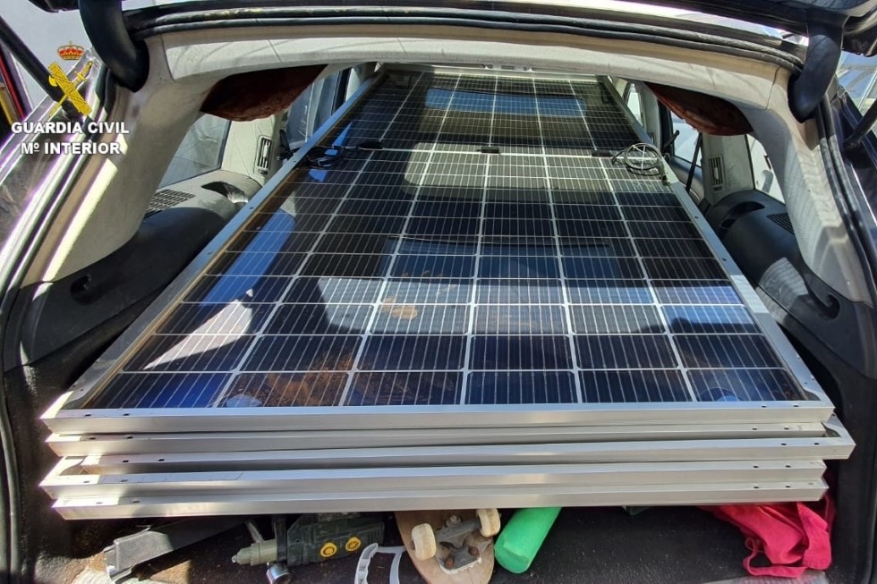 Placas solares sustraídas