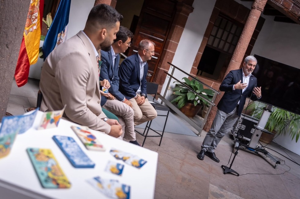 Presentaci&oacute;n de la nueva imagen del Bono Canario | Maspalomas Ahora