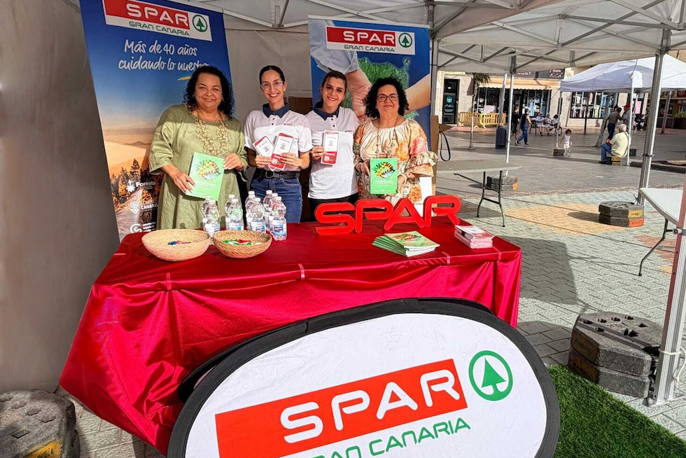 De izq a dcha Noelia Ortega, Coraima Sanrana, Asunci&oacute;n de Miguel y Sonia Ortega