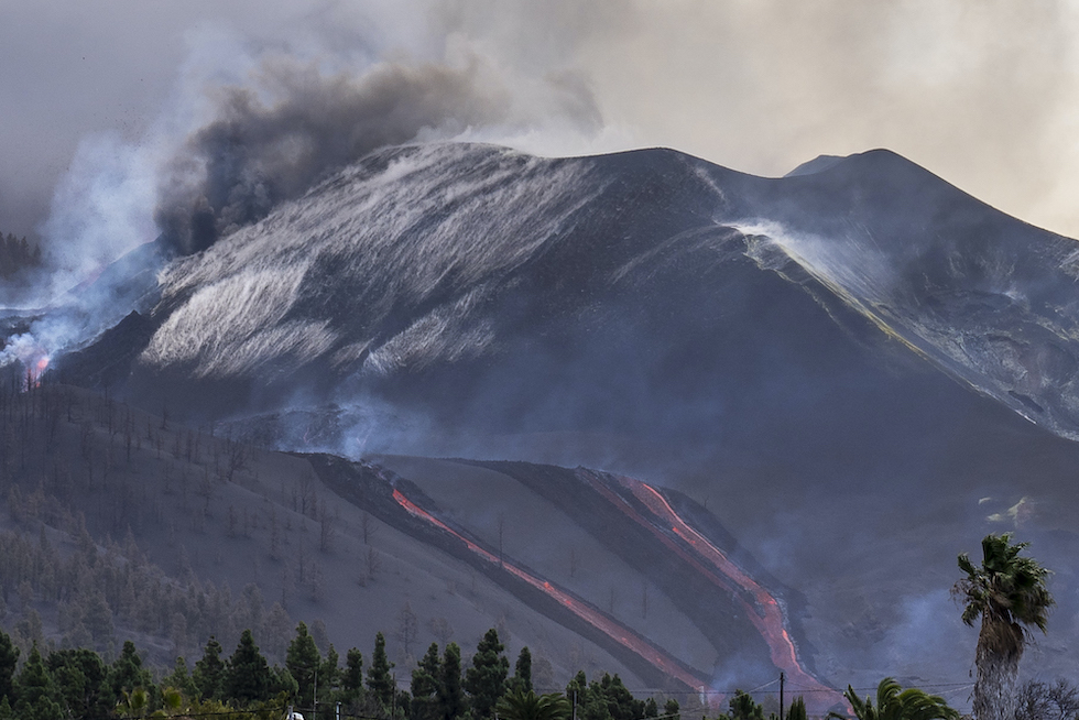 El Cabildo de La Palma pide blindar las viviendas vacacionales afectadas por el volcán y la Ley de Islas Verdes