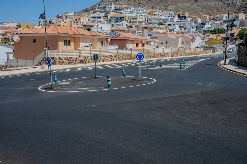 Mogán renueva el asfalto de varias calles de Arguineguín con una inversión de 113.000 euros