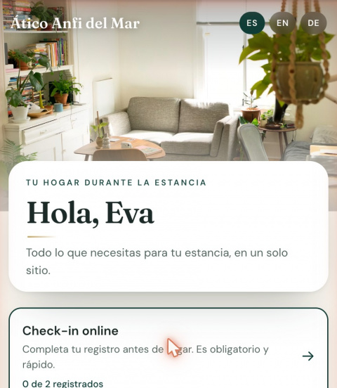 El portal del huesped de anpira: el viajero abre un enlace, sin instalar    nada, y tiene su llegada, el wifi, las normas y un conserje con IA que    responde en su idioma