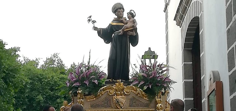 Procesión a San Antonio 'El Grande' en Mogán.