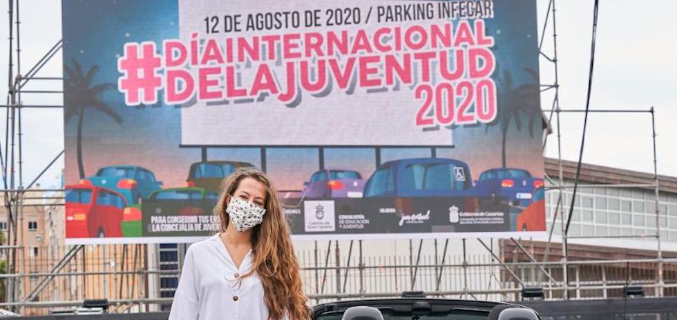 La consejera ante el escenario