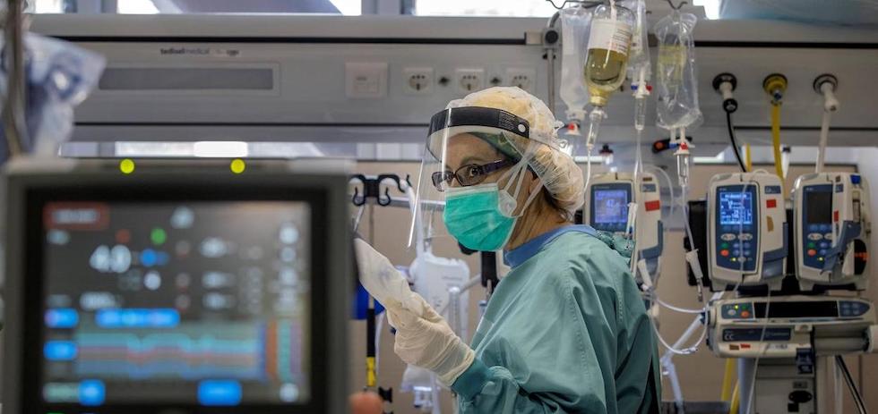 UCI Coronavirus. EFE