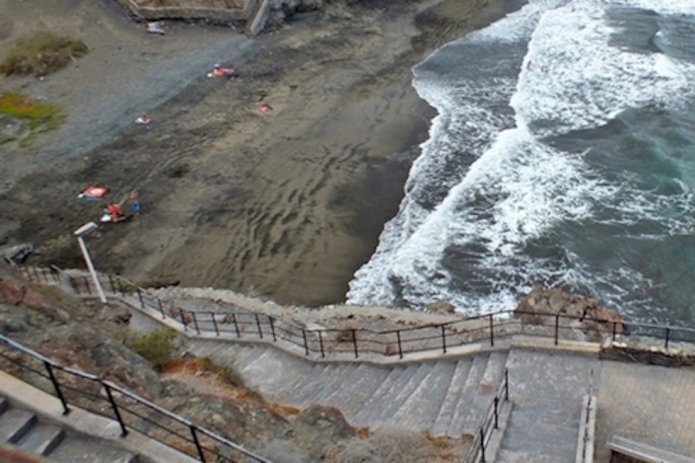 Accesos a la Playa del Águila. Imagen de archivo