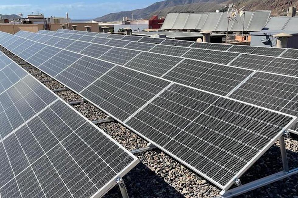 Paneles fotovoltaicos. Imagen de archivo