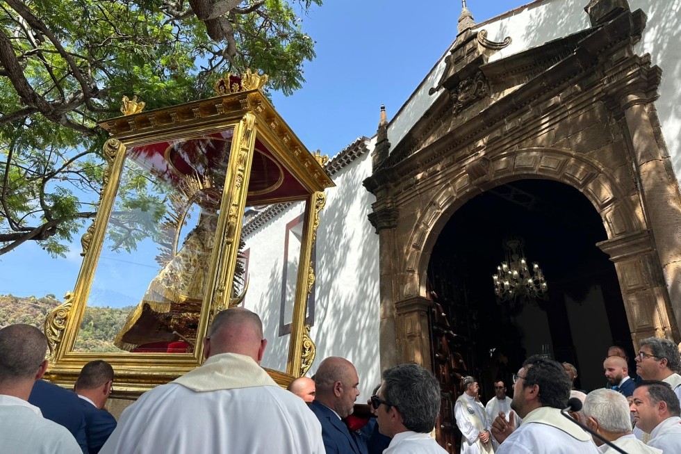 Regreso de la Virgen de las Nieves al Santuario