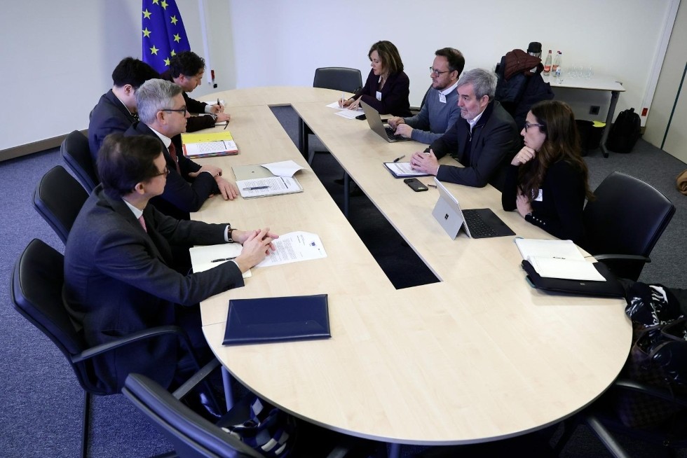 Reunión con el comisario de Asuntos de Interior y Migración, Magnus Brunner, el pasado 21 de enero