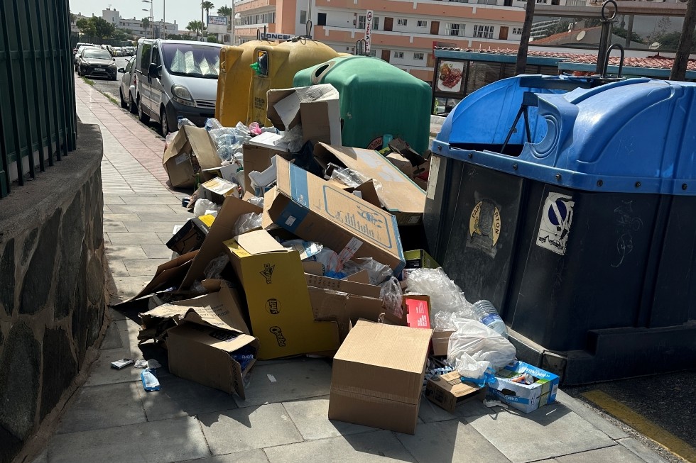 Desbordamiento de basura en San Bartolomé de Tirajana