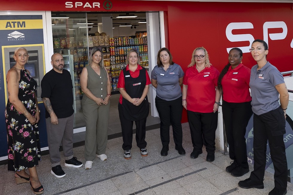 Personal de SPAR Taid&iacute;a