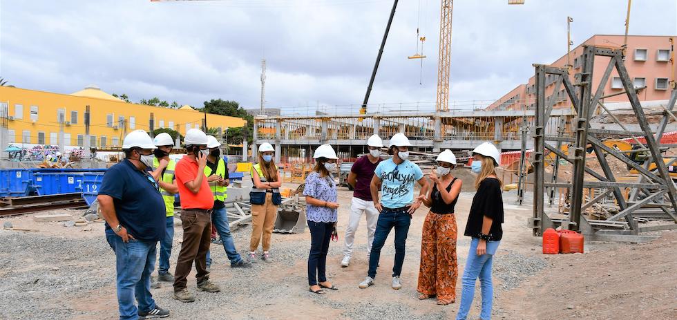 Visita a las obras del edificio de aparcamientos. MASPALOMAS AHORA