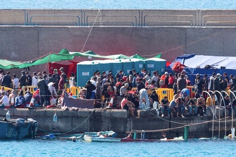 Muelle a tope. Imagen de archivo