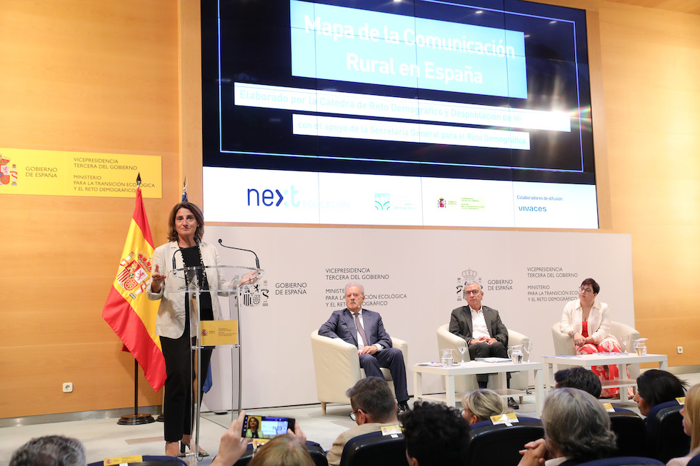 Foto. Teresa Ribera, Manuel Campo Vidal, Francesc Boya y Camino Cabañas.