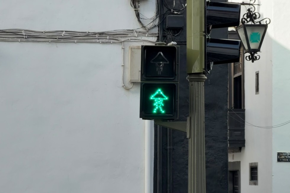 Santa Cruz de La Palma incorpora la figura de los Enanos a sus semáforos peatonales