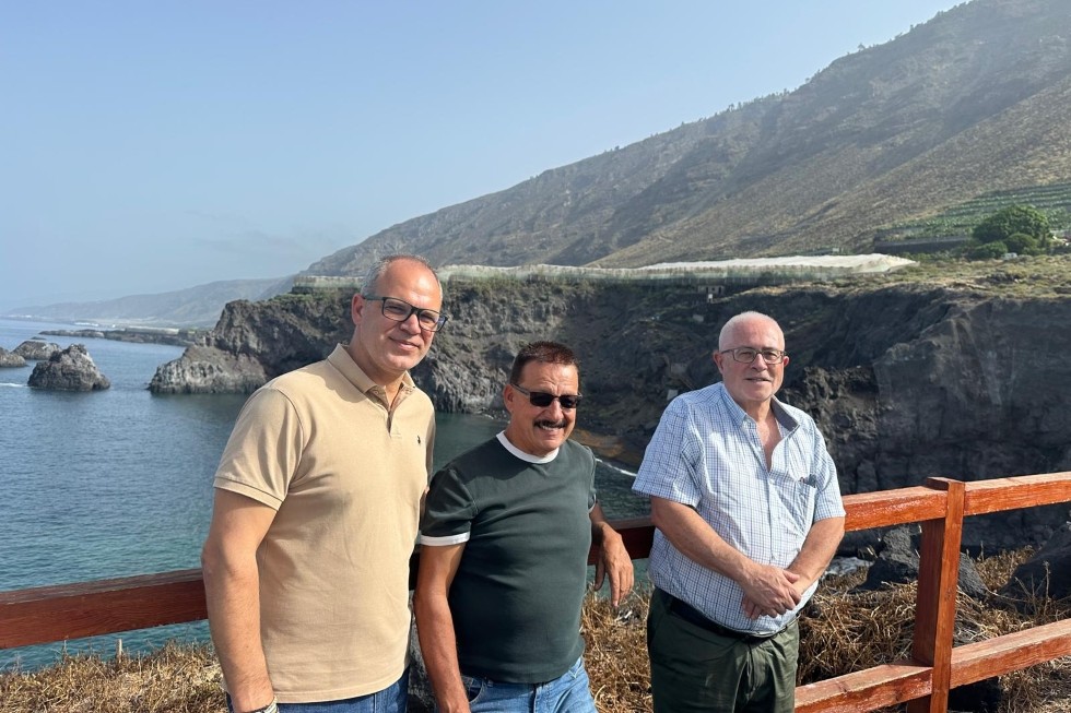 Fuencaliente y Costas buscan una solución para reabrir las playas de La Zamora