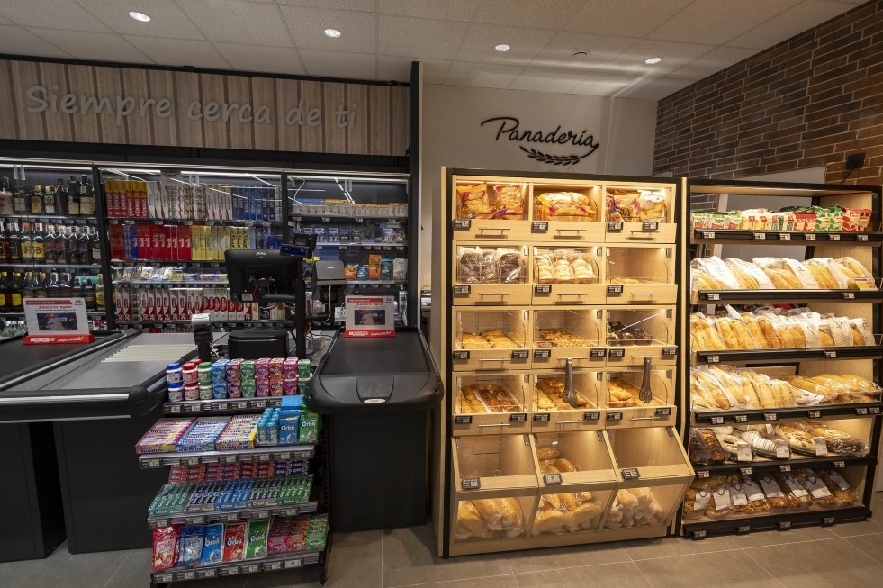 Secci&oacute;n de Panader&iacute;a  SPAR Casa Pastores II