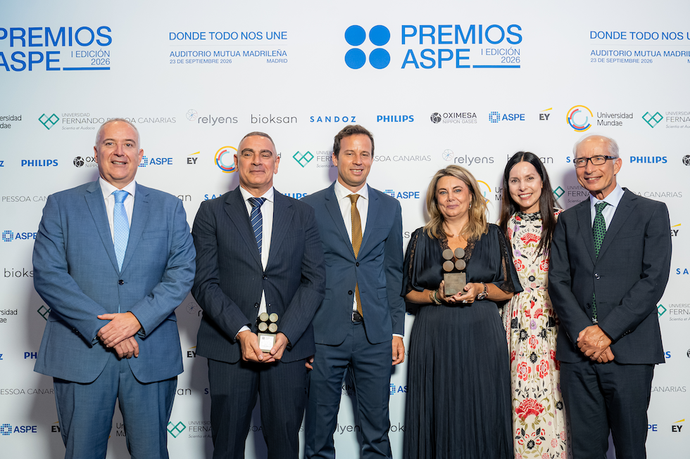 Sebasti&aacute;n Sans&oacute;, Director General; Javier Otero, Director Gerente; Jorge Oramas, Director de Empresas Tecnol&oacute;gicas; la Dra. Herminia Rodr&iacute;guez, Vicepresidenta;  Saida Delgado, Responsable del Departamento de Cumplimiento Normat