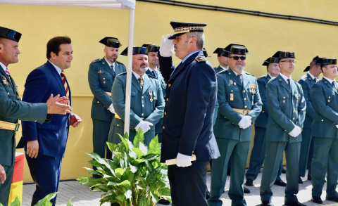 El agente local &Aacute;ngel Le&oacute;n tras ser reconocido por la Guardia Civil