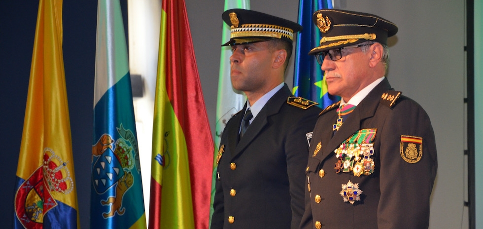 A la izqda, el jefe de la Policía Local, Isidro Armas| MASPALOMAS AHORA