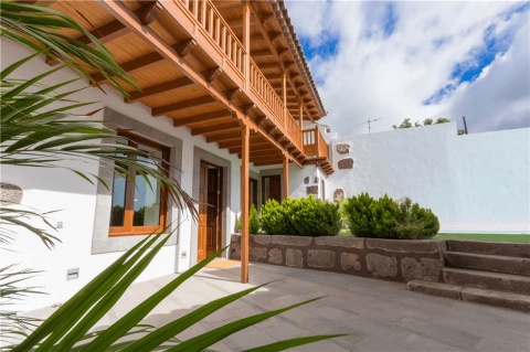 Allureh Emblematic Lodging.