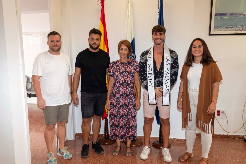 Recibimiento a Aridane Macías Vega. Gobierno de Mogán