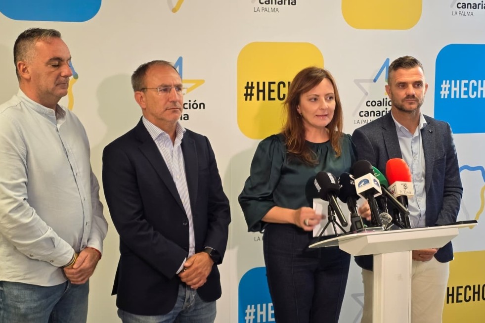 Coalición Canaria acusa al Gobierno de España de bloquear las ayudas a los agricultores palmeros