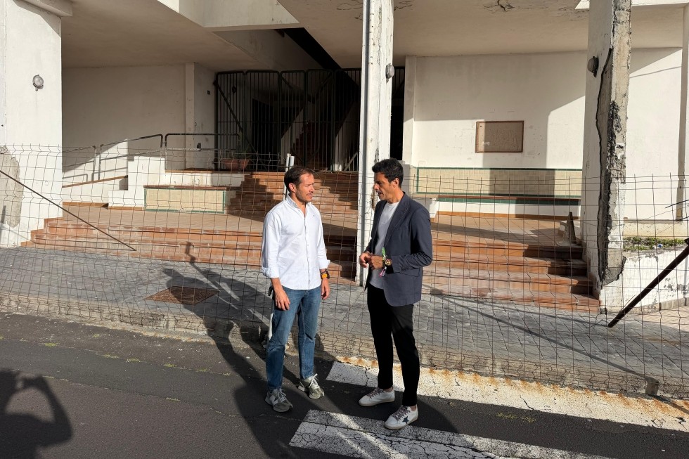 Toni Santana aborda con Transición Ecológica la recuperación de la Casa del Mar de Tazacorte
