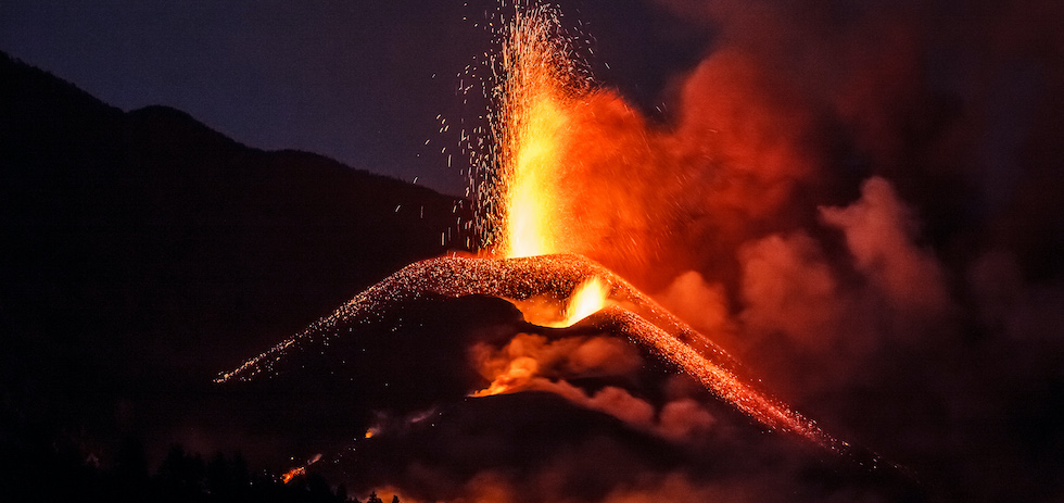 Volc&aacute;n en erupci&oacute;n, La Palma. ACFI PRESS