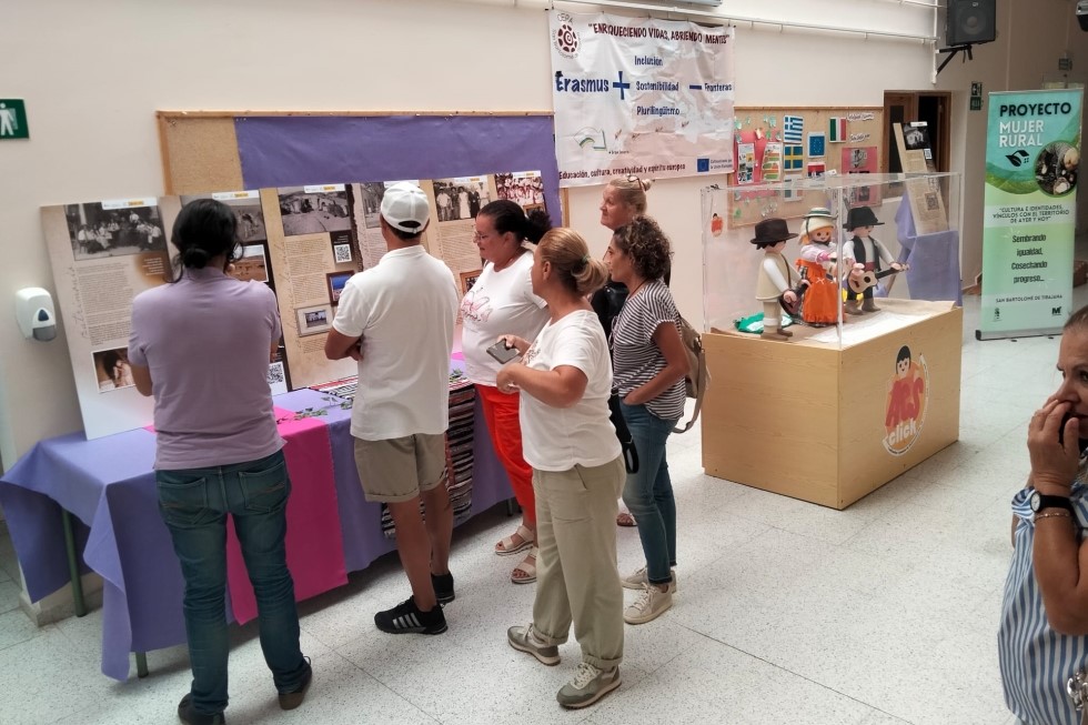El proyecto 'Mujer Rural' se expone en el Centro de Educación de Personas Adultas (CEPA) de San Bartolomé de Tirajana, en San Fernando de Maspalomas