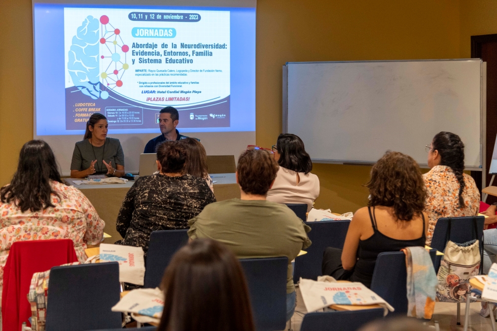 Tania Alonso y Rayco Quesada Calero durante la apertura de las jornadas