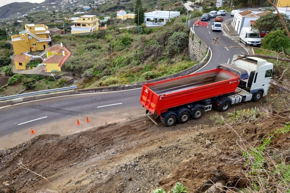 La Palma refuerza la seguridad en la LP-206 en la zona de La Rosa