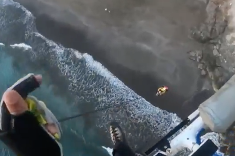 El GES en el momento de evacuar a un hombre en San Bartolomé de Tirajana | Maspalomas Ahora