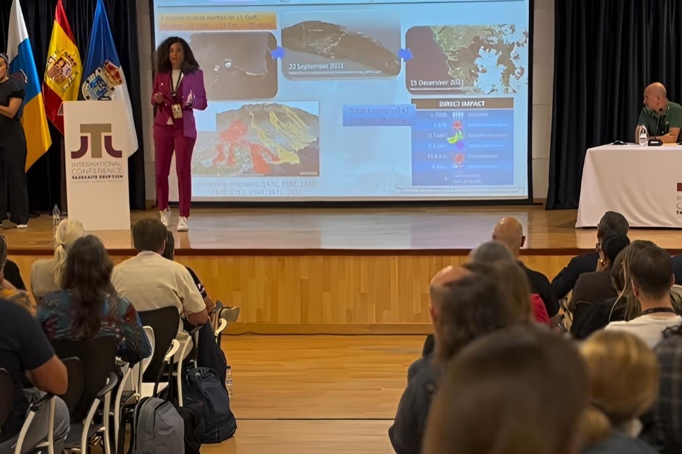 Primeras sesiones del congreso del Tajogaite