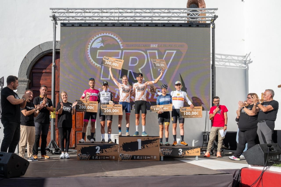 Sintsov y Janas brillan en una etapa extrema de la Transvulcania Bike