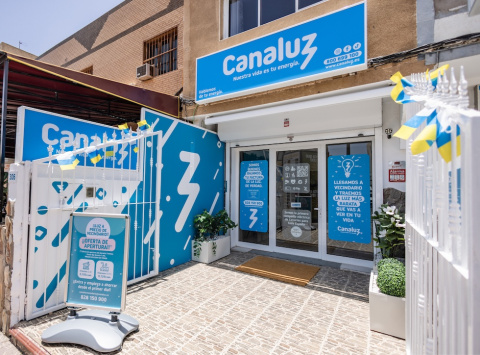 Con Canaluz, Canarias tiene -por fin- su propia compañía eléctrica comercializadora. | BELFI AGUILAR