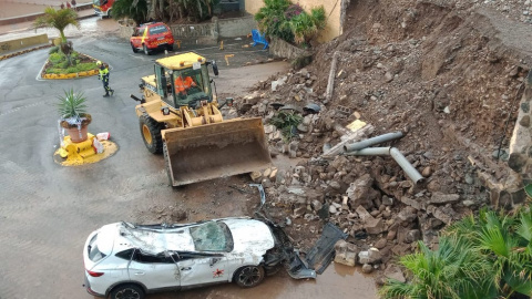 Desplome del muro de contención en Playa del Inglés. | Foto: Johann Narzisse Müller - MASPALOMAS AHORA