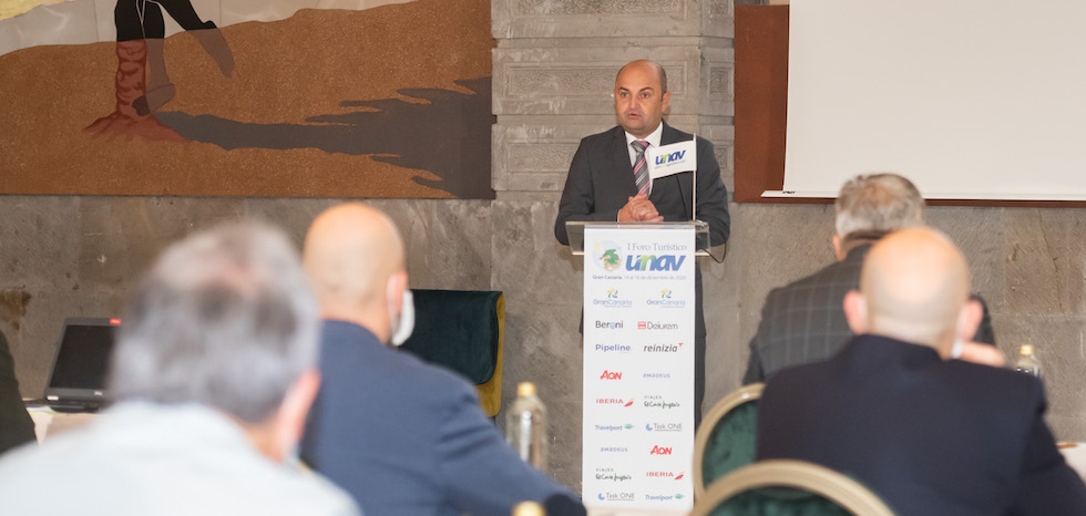 El consejero de Turismo, Carlos &Aacute;lamo, en el 1er Foro Dual para el Turismo del Futuro.