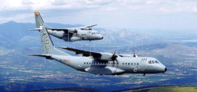 Transporte de las dosis en aviones. EFE
